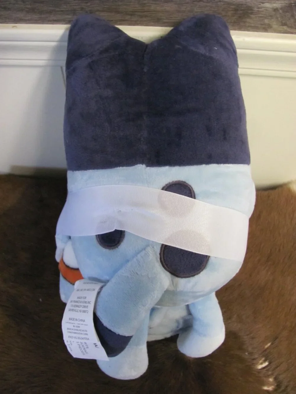BLUEY STUFFED ANIMAL AND BLANKET NWT